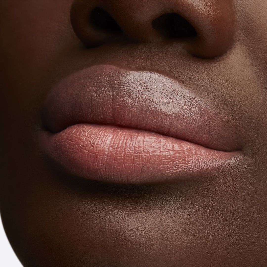 Помада mac its mac thanks. Mac lustreglass lipstick. mac lustreglass lipstick i deserve this. mac lustreglass lipstick hug me. mac lustreglass sheer-shine lipstick lipstick snob.