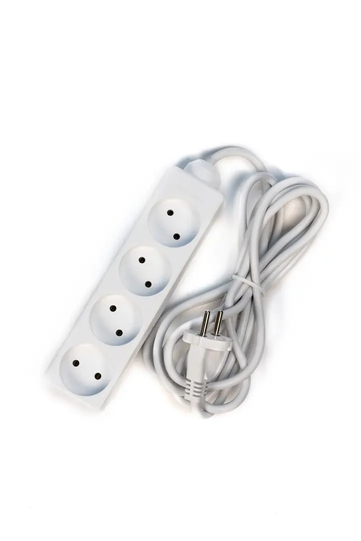 Удлинитель бытовой Защита Про 4 розетки без заземления 2х0.75 мм 3 м ...