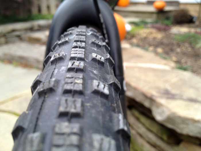 Maxxis raze best sale 700x33c