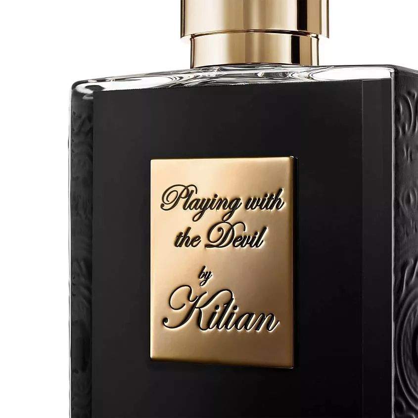 Лучшие парфюмы килиан. Kilian Black Phantom EDP 50ml. Парфюм Блэк Фантом Киллиан. Кильян духи Блэк Фантом. Духи Kilian intoxicated.