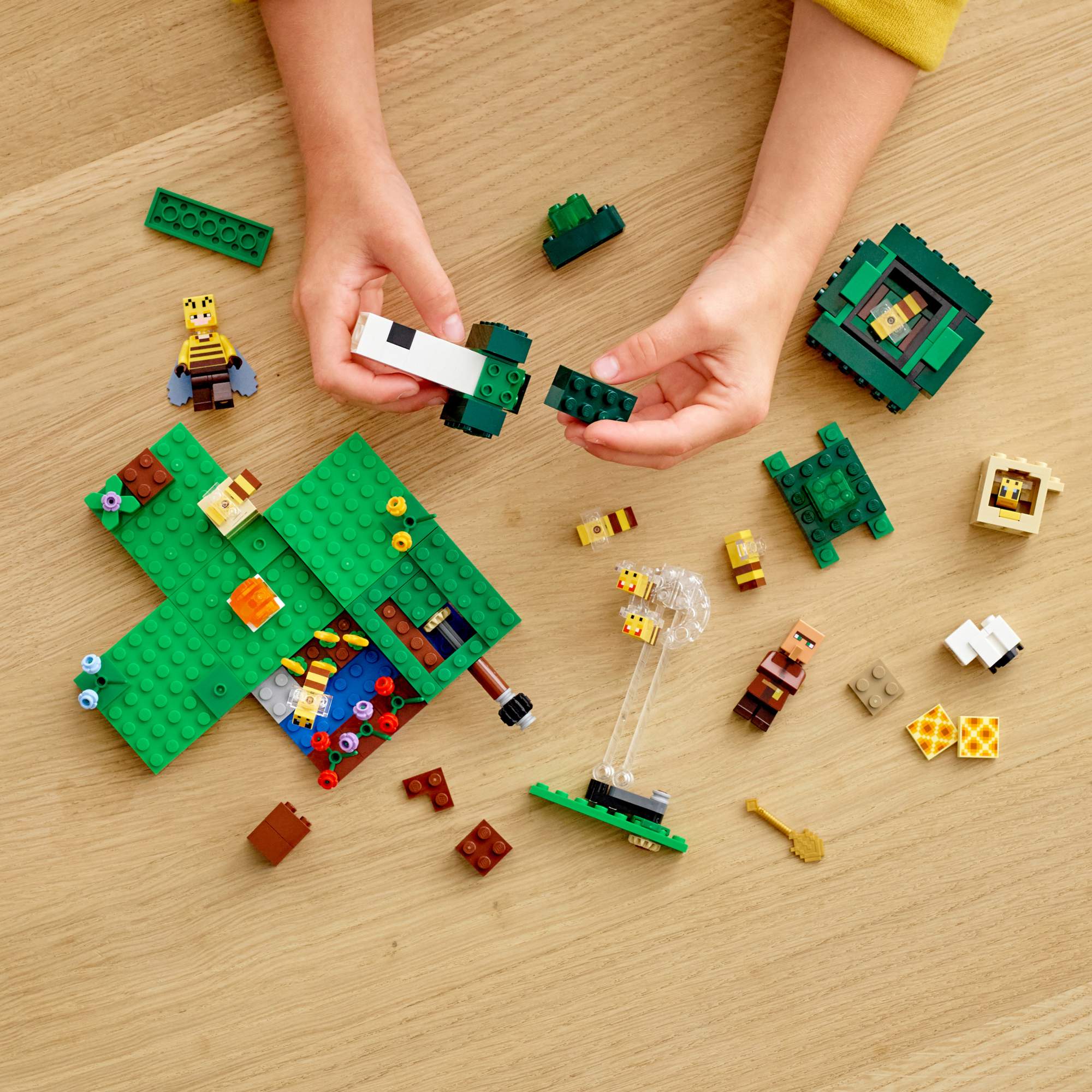 Конструктор LEGO Minecraft 21165 Пасека