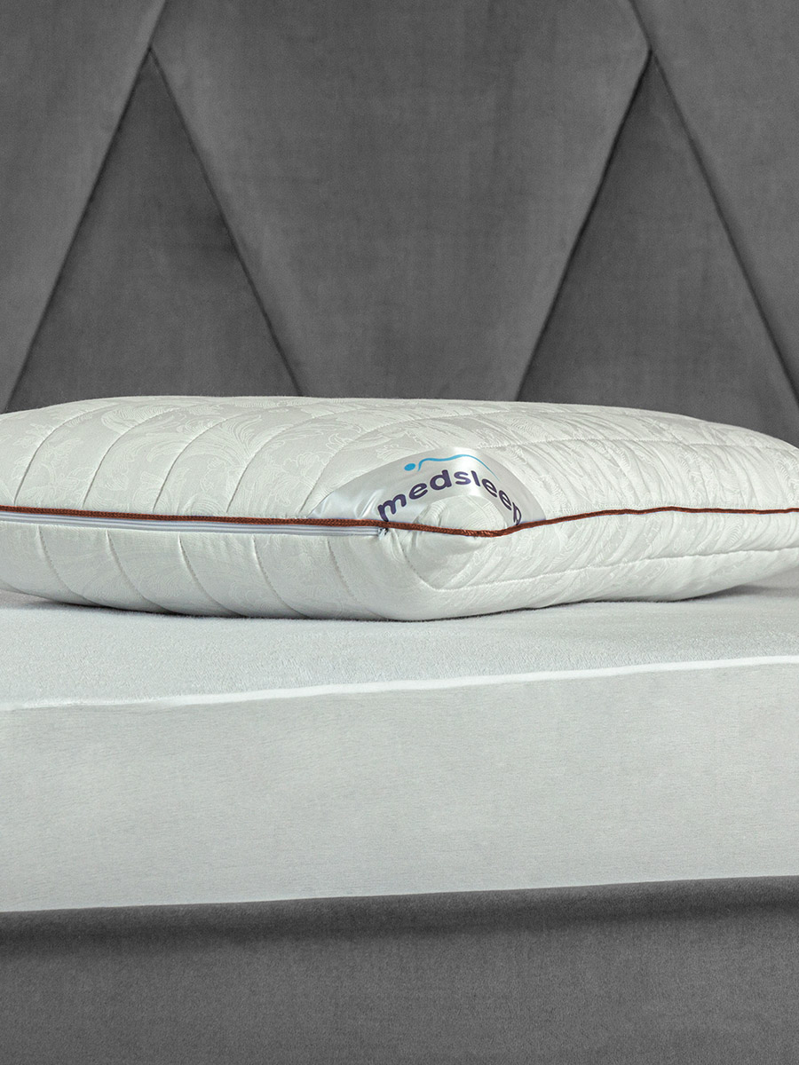 Ортопедическая подушка для сна с эффектом памяти 44х65