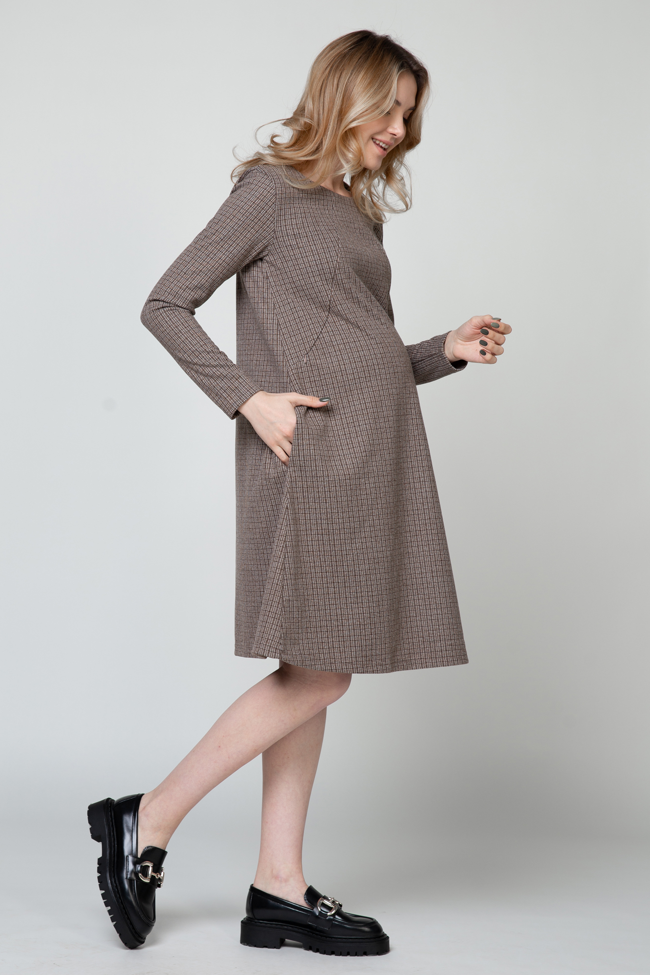 Платье для беременных женское Magica bellezza 0241 коричневое 52 RU