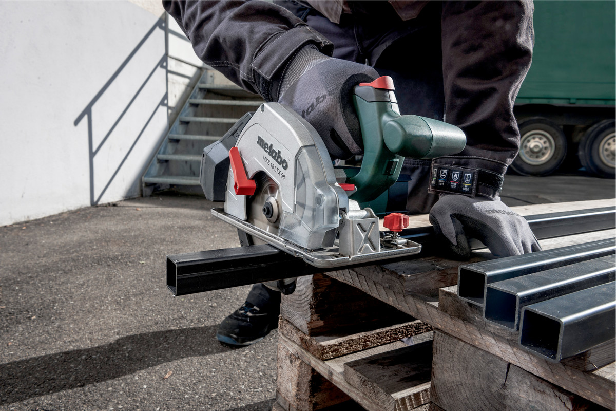 Аккумуляторная ручная циркулярная пила Metabo MKS 18 LTX 58 - купить в BIGTOOL, цена на Мегамаркет