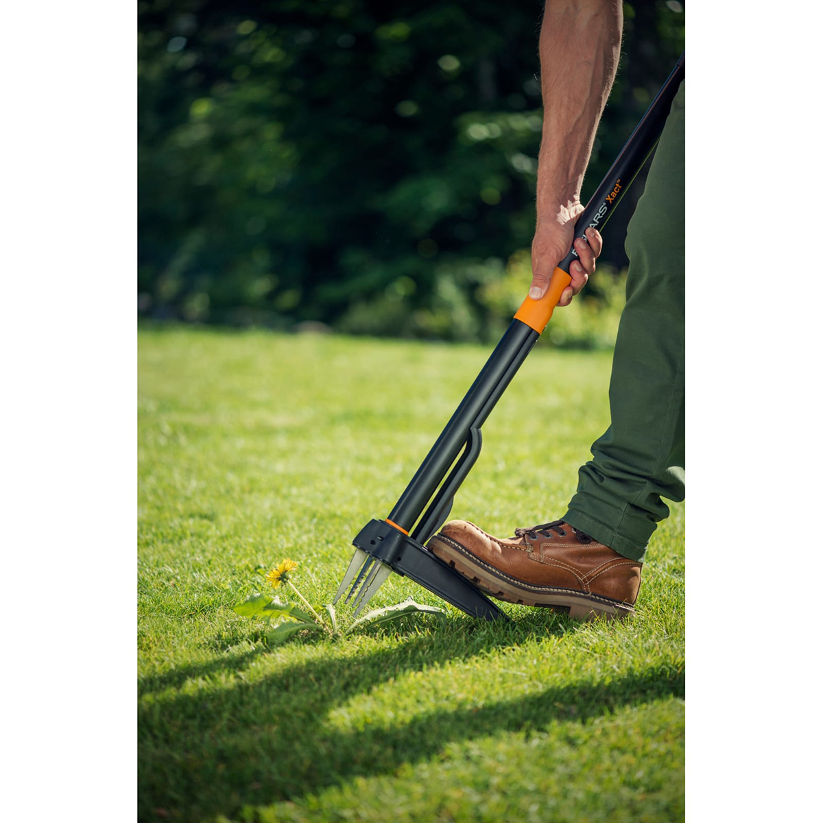 Удалитель сорняков Fiskars Xact 1020126