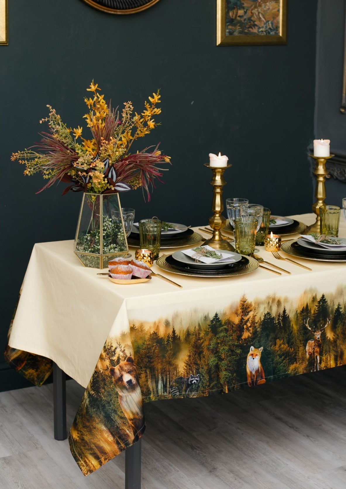 Скатертью дорога. Кухонные скатерти. Скатерть лесная нимфа. Скатерть гобелен лесные друзья. Скатерть "новогодние олени".