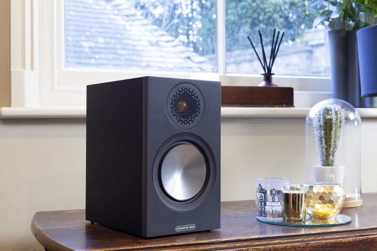 Полочная акустика Monitor Audio Bronze 50 Black, купить в Москве, цены в  интернет-магазинах на Мегамаркет