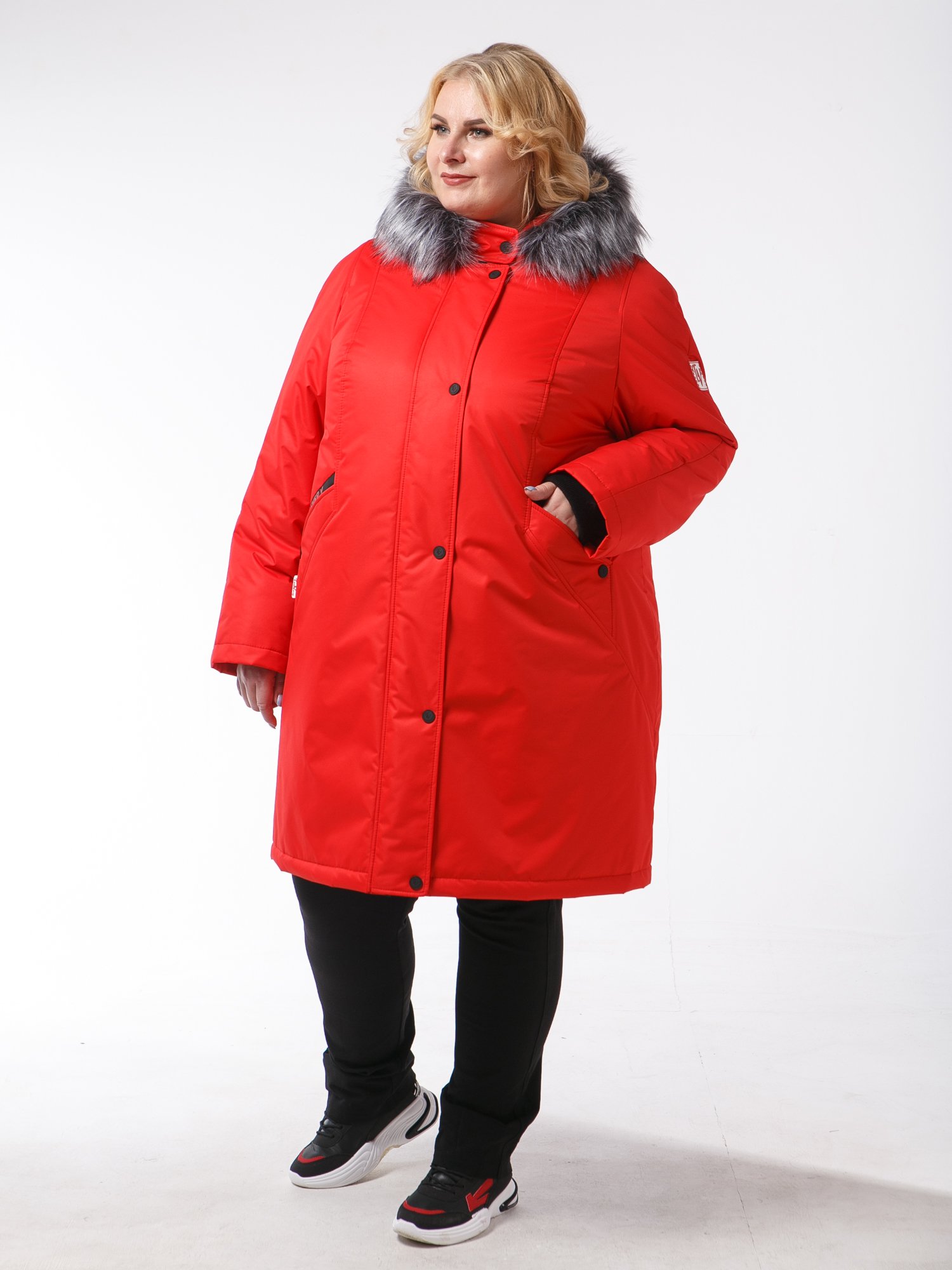 Пальто женское TreVery 83824 красное 76 RU