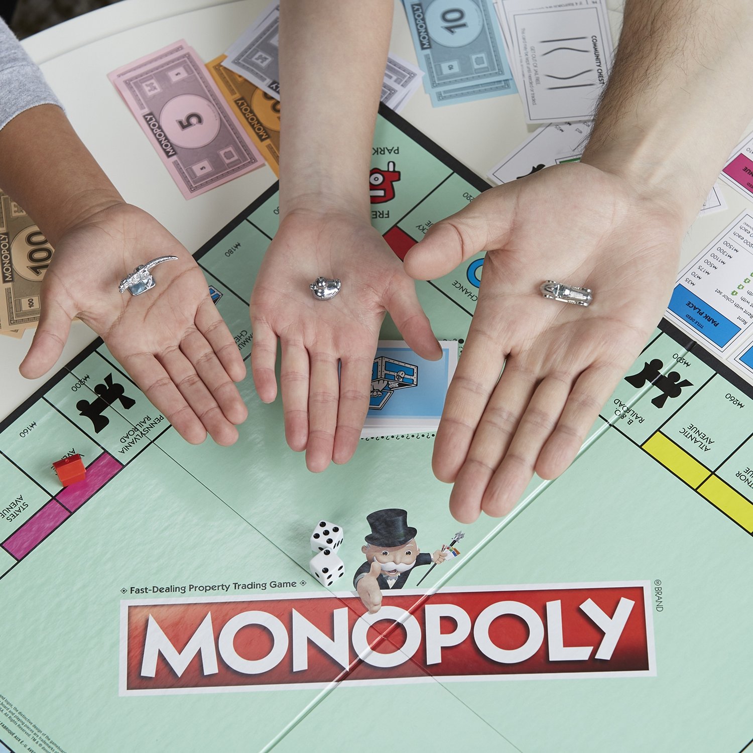 Экономическая настольная игра Hasbro Monopoly Classic Game - купить в  MIXTRADE, цена на Мегамаркет