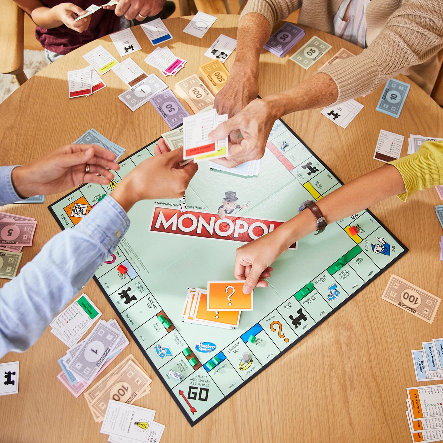 Отзывы о экономическая настольная игра Hasbro Games Monopoly Classic Game -  отзывы покупателей на Мегамаркет | настольные игры C1009 - 100023249276