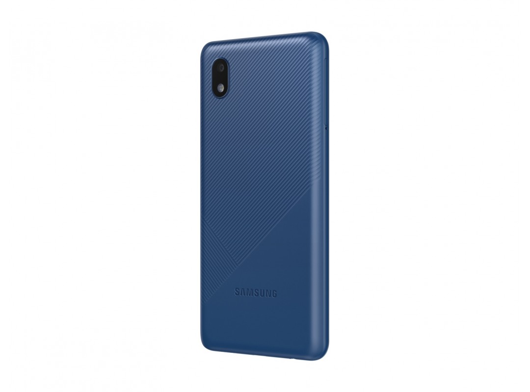 Смартфон Samsung Galaxy A01 Core 1/16GB Blue (SM-A013FZBDSER), купить в  Москве, цены в интернет-магазинах на Мегамаркет