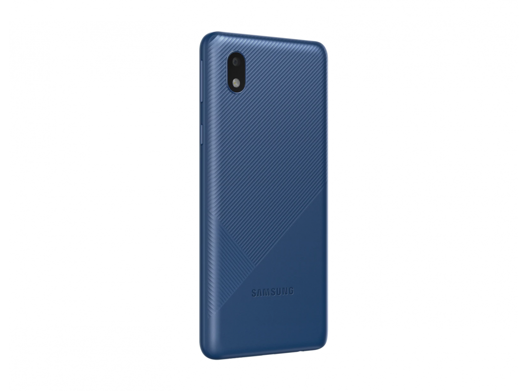 Смартфон Samsung Galaxy A01 Core 1/16GB Blue (SM-A013FZBDSER), купить в  Москве, цены в интернет-магазинах на Мегамаркет