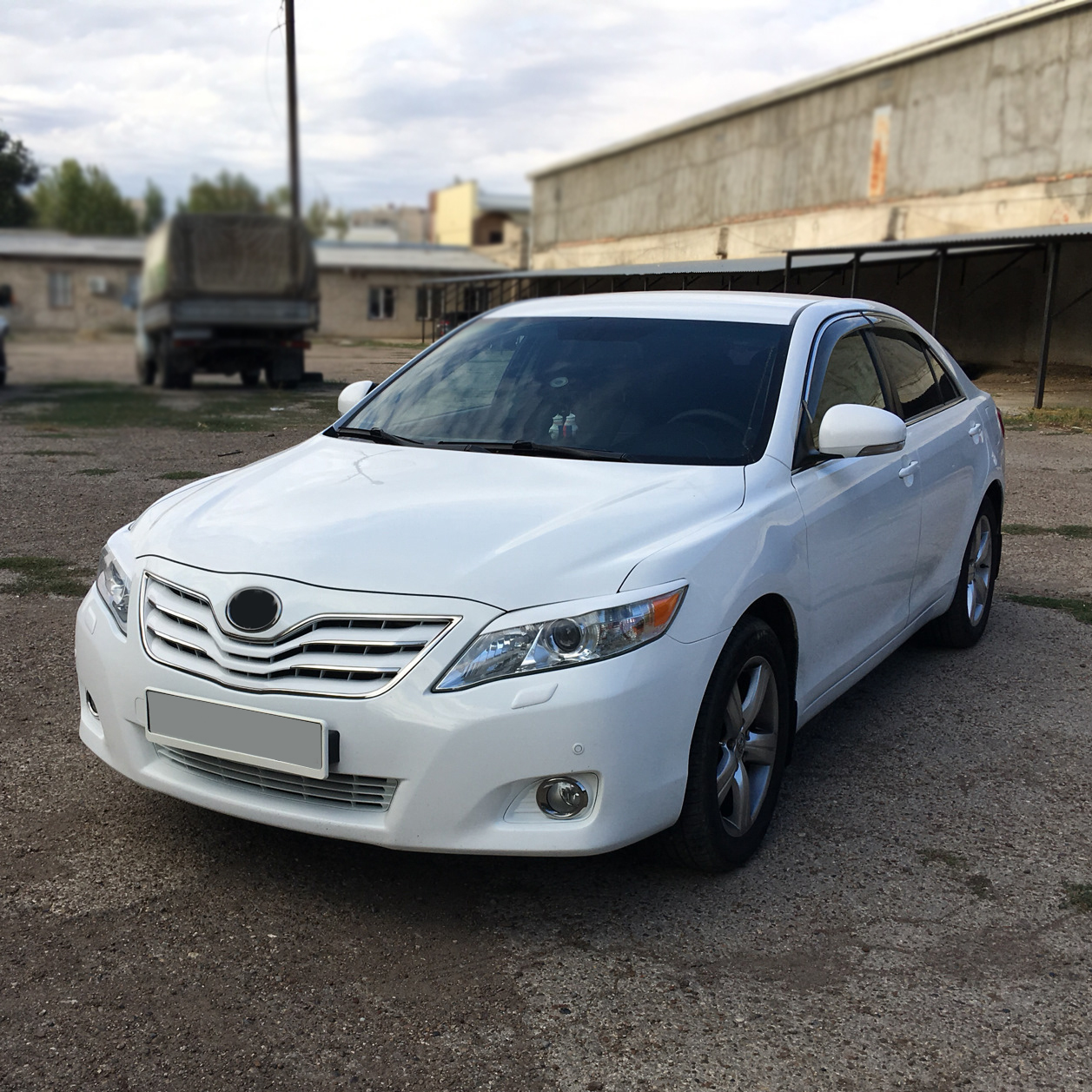 Ацв 40. Камри 40 2.4 белый. Камри 40 белая 2011. Toyota Camry 2.4 2011 года. Камри 40 2.5.