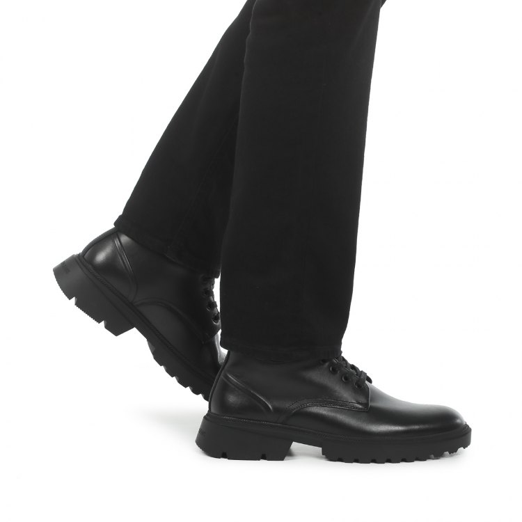 Мужские ботинки CALVIN KLEIN JEANS CHUNKY MID BOOT LACEUP YM0YM00267 цв. черный 44 EU