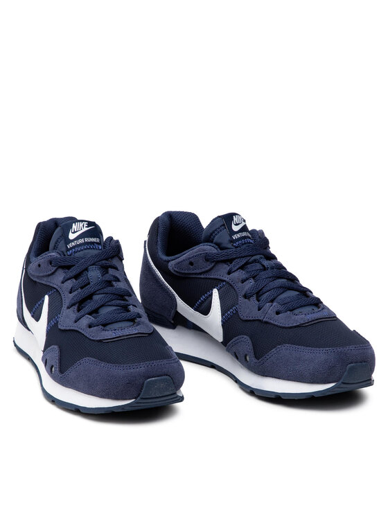 nike venture runner 44