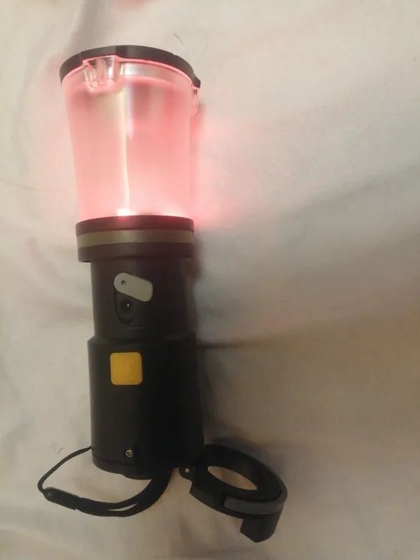 Вечный светодиодный фонарь батарейки не нужны Filin D01-EM Спасатель с динамозарядкой