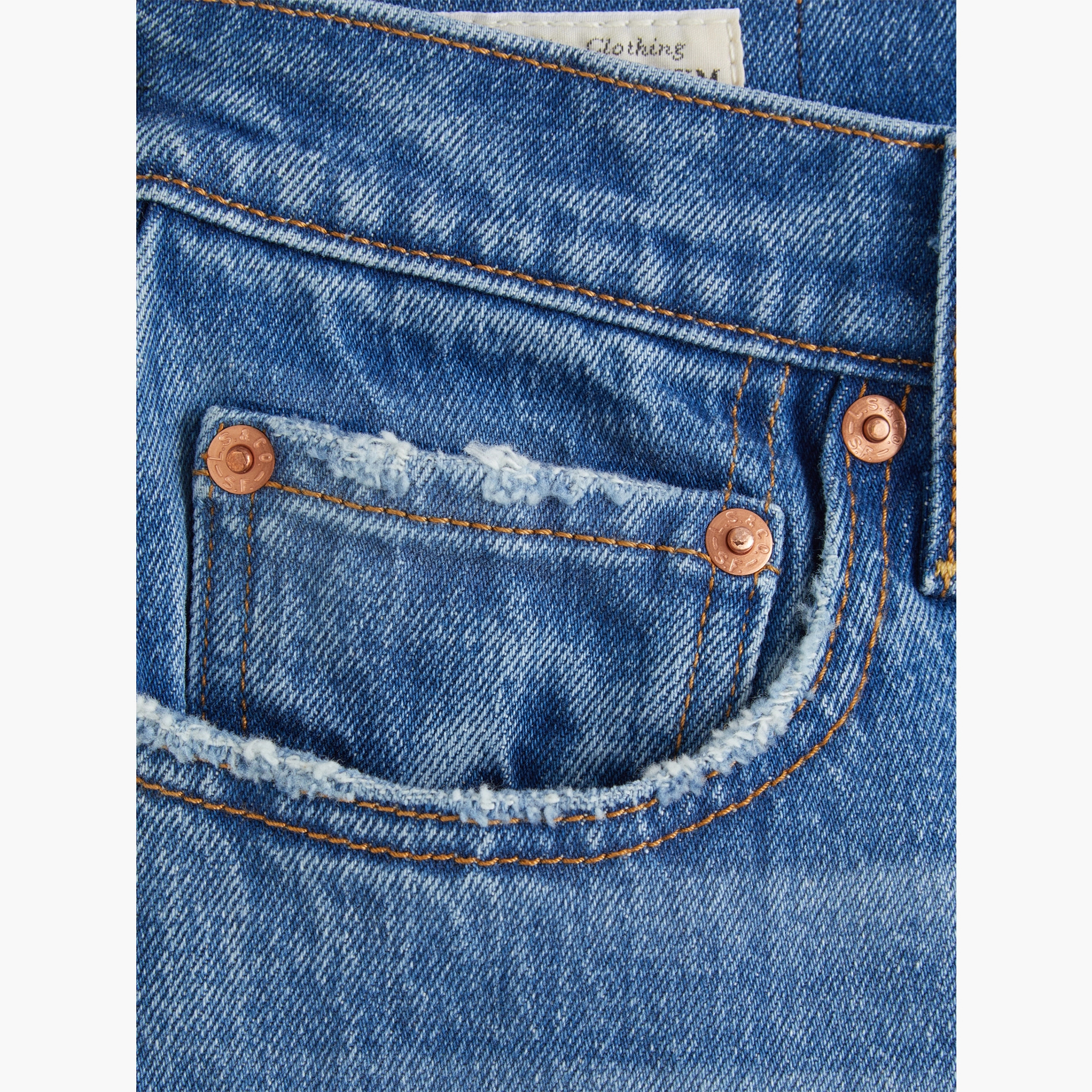 Джинсы женские Levi's 72693-0099 синие 27/29