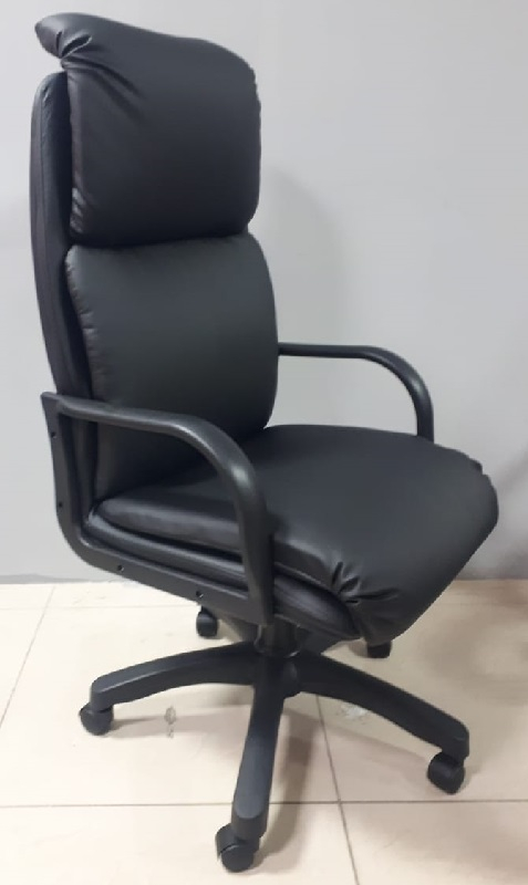 Кресло офисное Евростиль Надир Стандарт экокожа черная