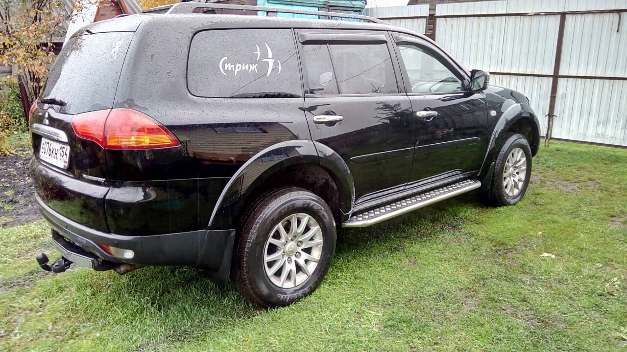 Подножки на паджеро спорт. Пороги Pajero Sport 2. Пороги Mitsubishi Pajero Sport 2. Пороги Мицубиси Паджеро спорт 2. Подножка Mitsubishi Pajero Sport 2.