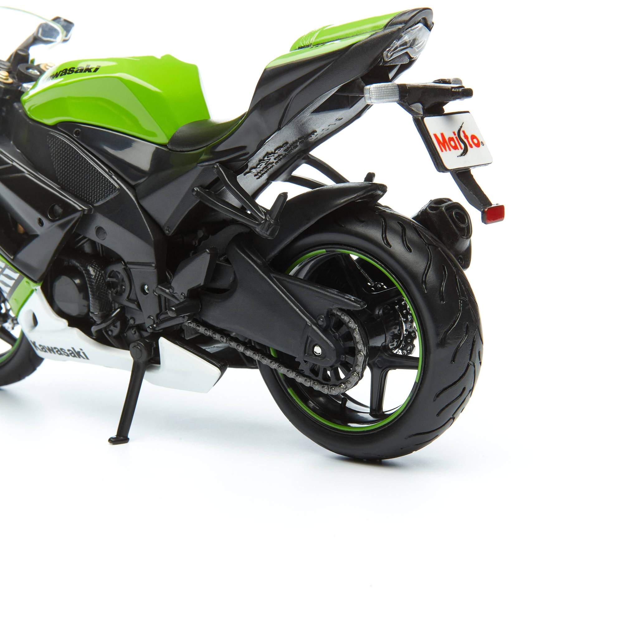 Мотоцикл Maisto 1:12 Kawasaki Ninja ZX-10R, зеленый – купить в Москве, цены  в интернет-магазинах на Мегамаркет