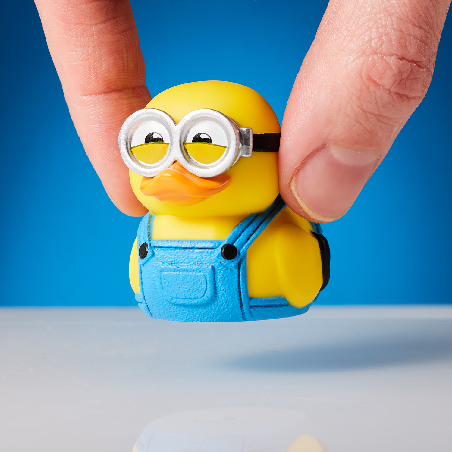 Миньон статуэтка. Плюшевая игрушка миньон. Mini minion. Игрушки миньоны фигурки. Миньон мэл.