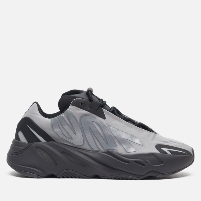 Кроссовки женские Adidas YEEZY Boost 700 MNVN серебристые 36 EU