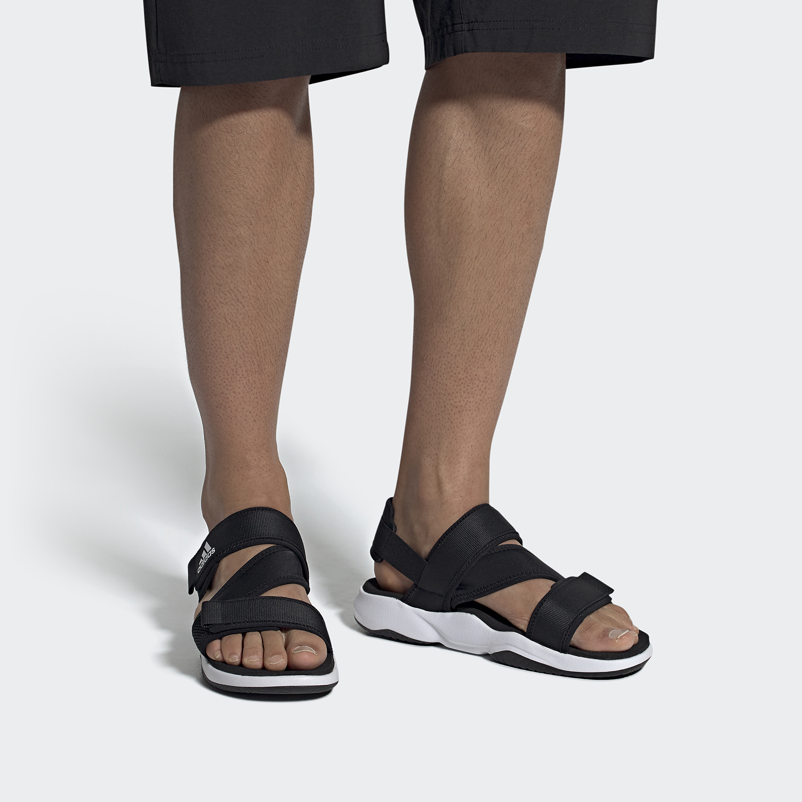 Сандалии мужские Adidas Terrex Sumra черные 7 UK - купить в Москве, цены на  Мегамаркет | 100030958981