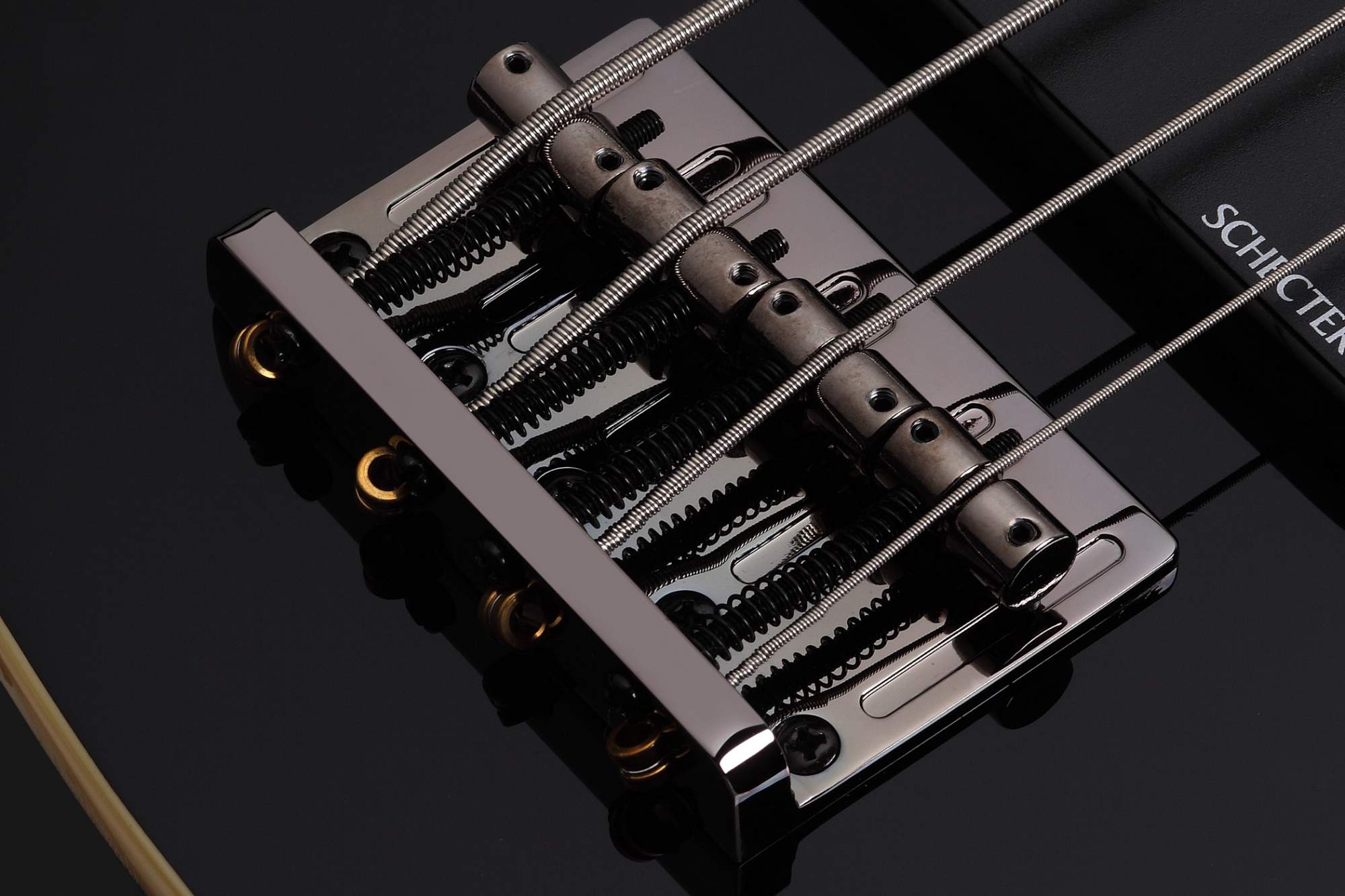 черные струны. струны для бас гитары. черные струны для электрогитары. черные струны. акустика гитара.