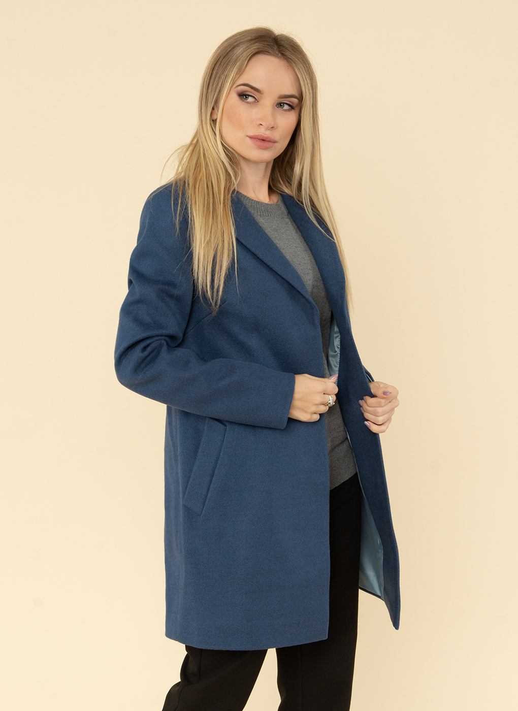 Пальто женское Каляев 47074 синее 42 RU