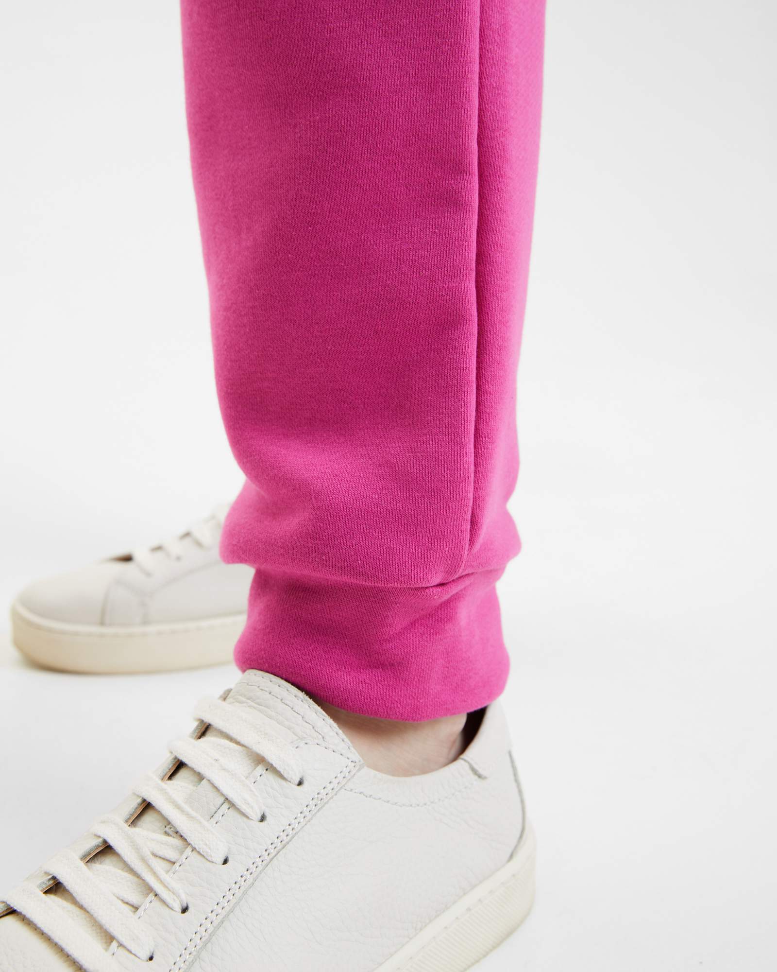 Спортивные брюки женские BARMARISKA с шевроном розовые 64-66 RU