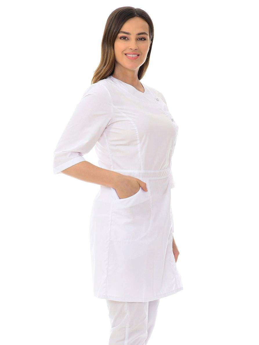 Халат медицинский женский MedicalWear Алиса 006 белый 42 RU