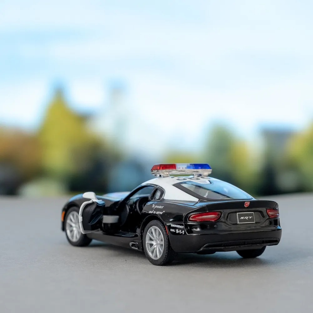 Купить модель машины Kinsmart Dodge Viper SRT (Police) инерция 1:36  KT5363WP, цены на Мегамаркет