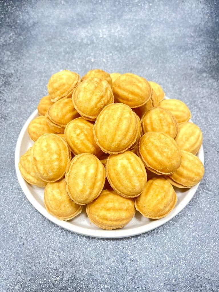 Орешки со сгущенкой и грецким орехом