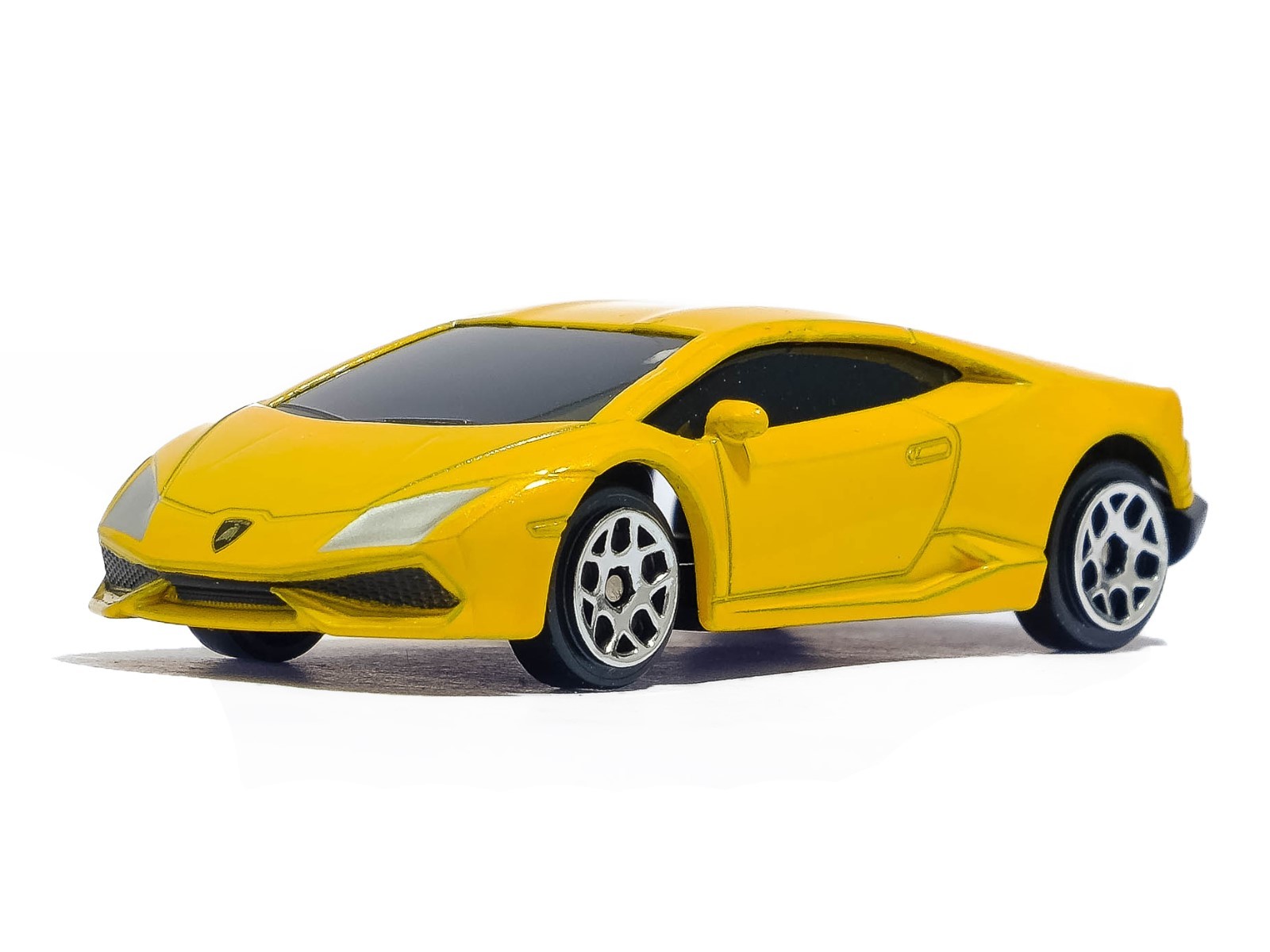 Машина металлическая LAMBORGHINI HURACAN LP610-4, масштаб 1:64 Автоград -  купить в Тимошенко Анастасия Петровна, цена на Мегамаркет