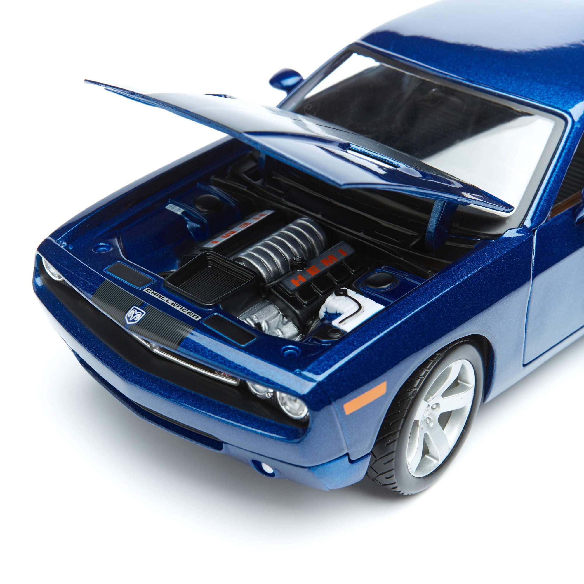 Купить maisto Машинка Dodge Challenger Concept, 1:18 синяя 31396, цены на  Мегамаркет