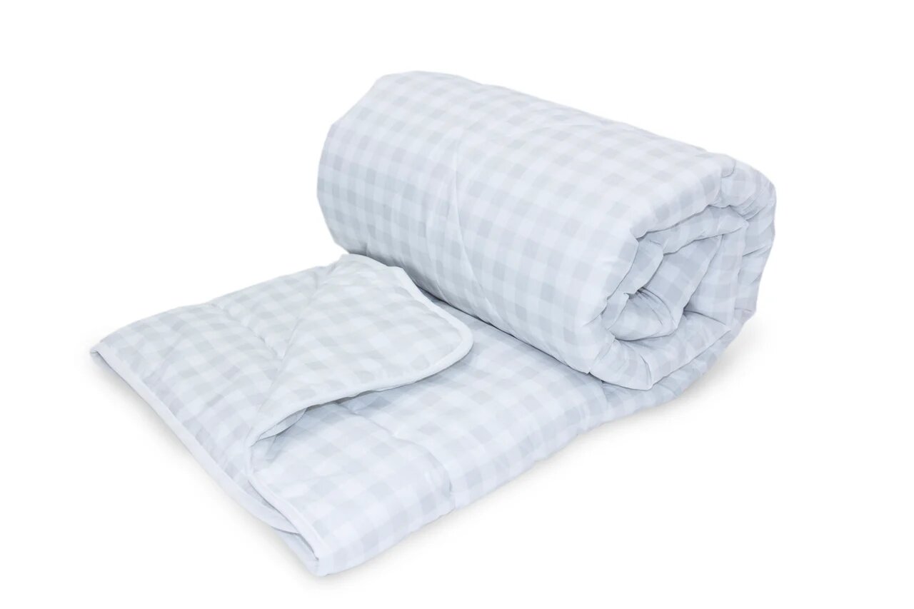 Одеяло 1.5 спальное всесезонное  стеганое лебяжий пух 140х200