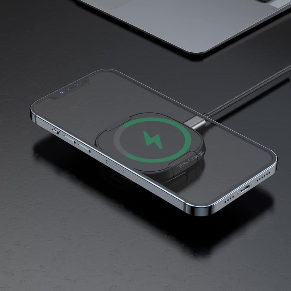 Беспроводная настольная магнитная зарядка MagSafe для iPhone 12 - 15 серий,  купить в Москве, цены в интернет-магазинах на Мегамаркет