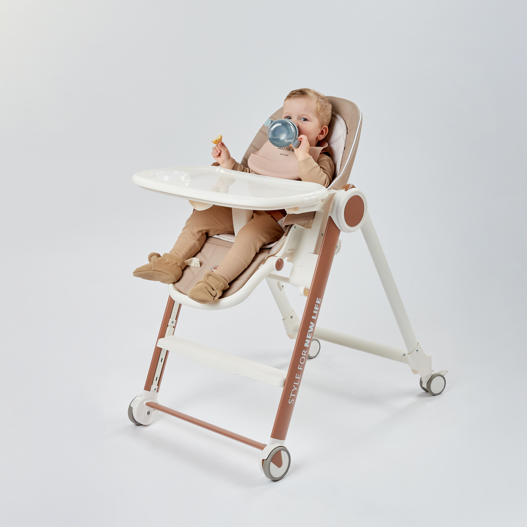 Купить стульчик для кормления Happy Baby Berny v2 Beige, цены на Мегамаркет  | Артикул: 600000018621