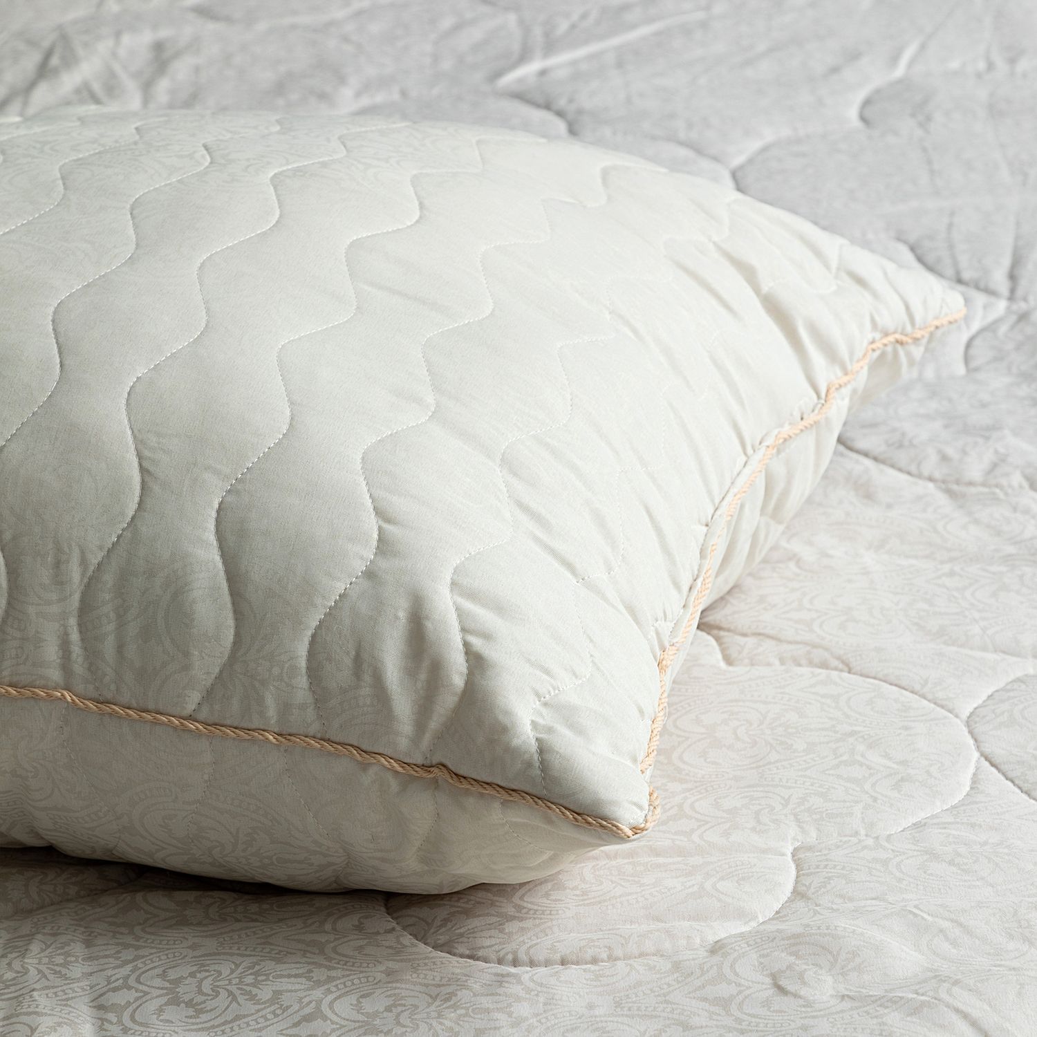 Подушка camel quilt. Наполнитель для подушек из овечьей шерсти. Подушка "wool", 70х70 см. Подушка camel (премиум), 68х68. Подушка овечья шерсть (50х70).