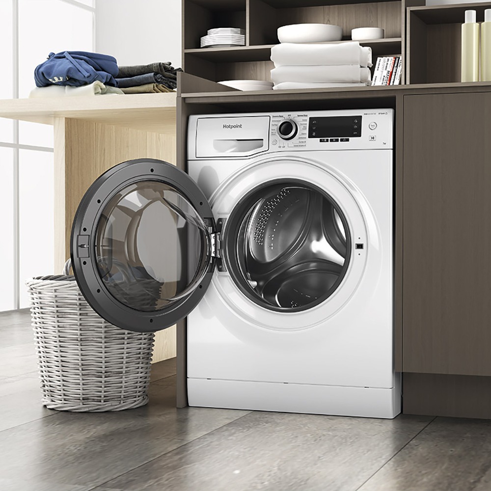 Стиральная машина Hotpoint-Ariston NSD 7249 D AVE RU белый, купить в  Москве, цены в интернет-магазинах на Мегамаркет