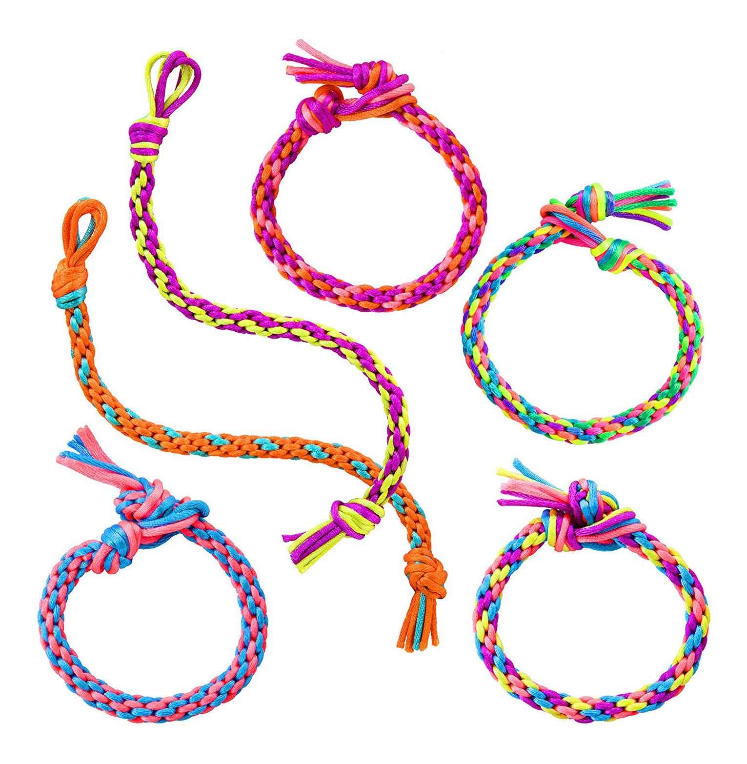 Плетение из резинок. Браслет из цветных нитей. Плетение браслетов для девочек. Браслет дружбы своими руками. Браслет из мулине с бусинами.