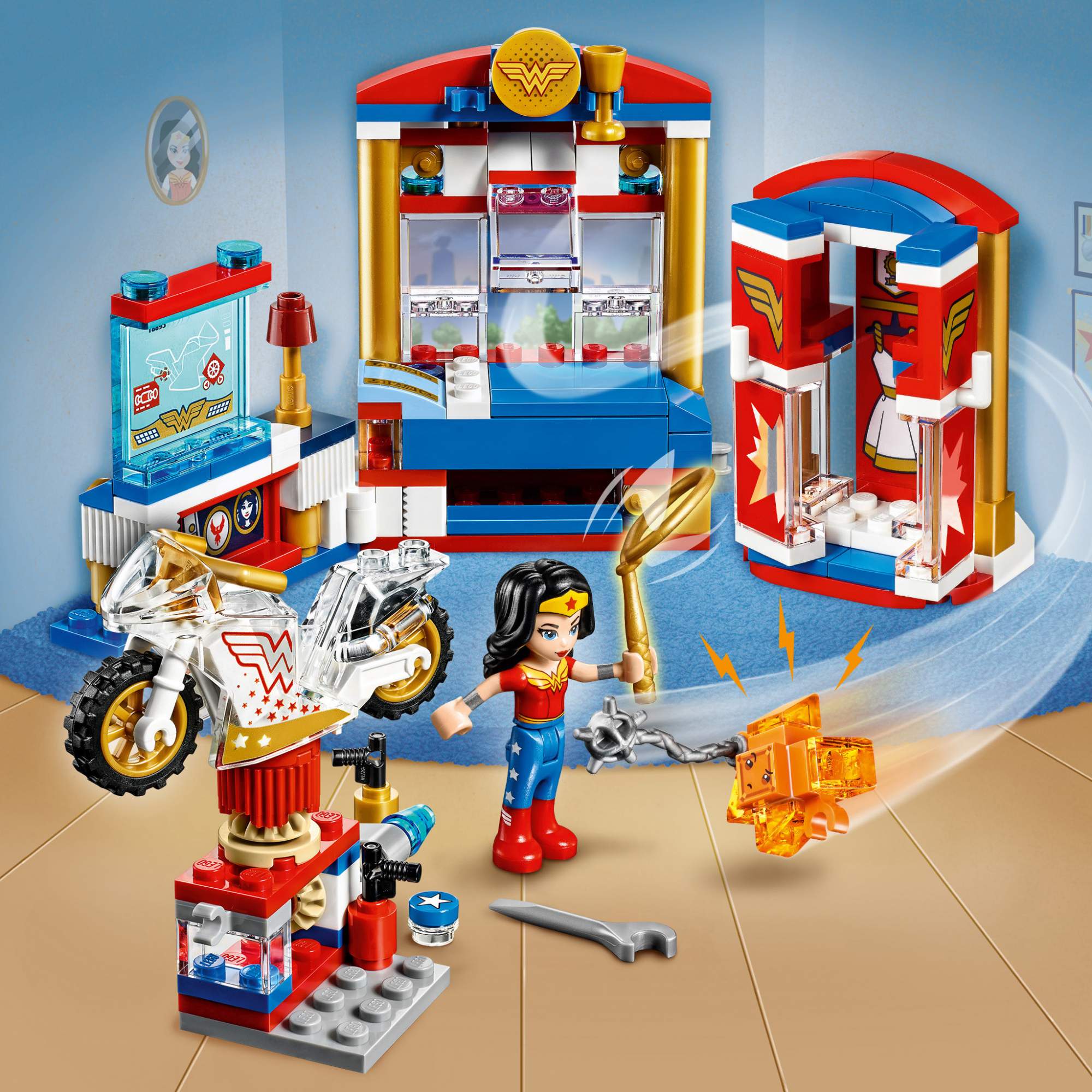 Купить конструктор LEGO DC Super Hero Girls Дом Чудо-женщины (41235), цены  на Мегамаркет | Артикул: 100000075306