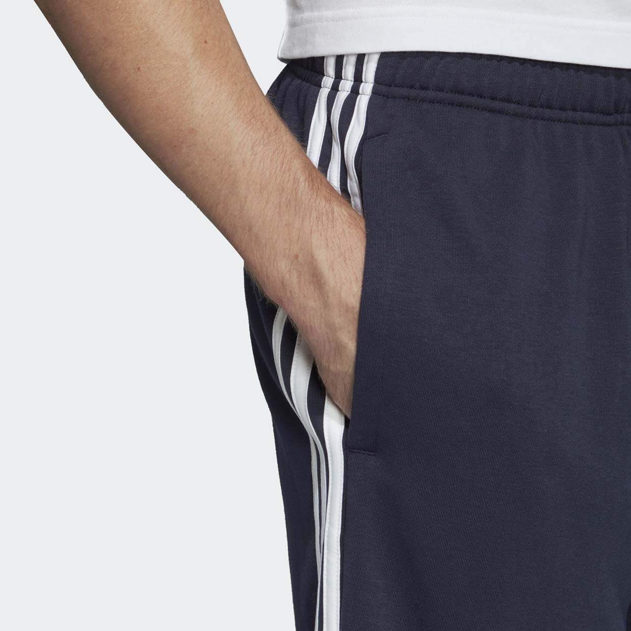 adidas du7832