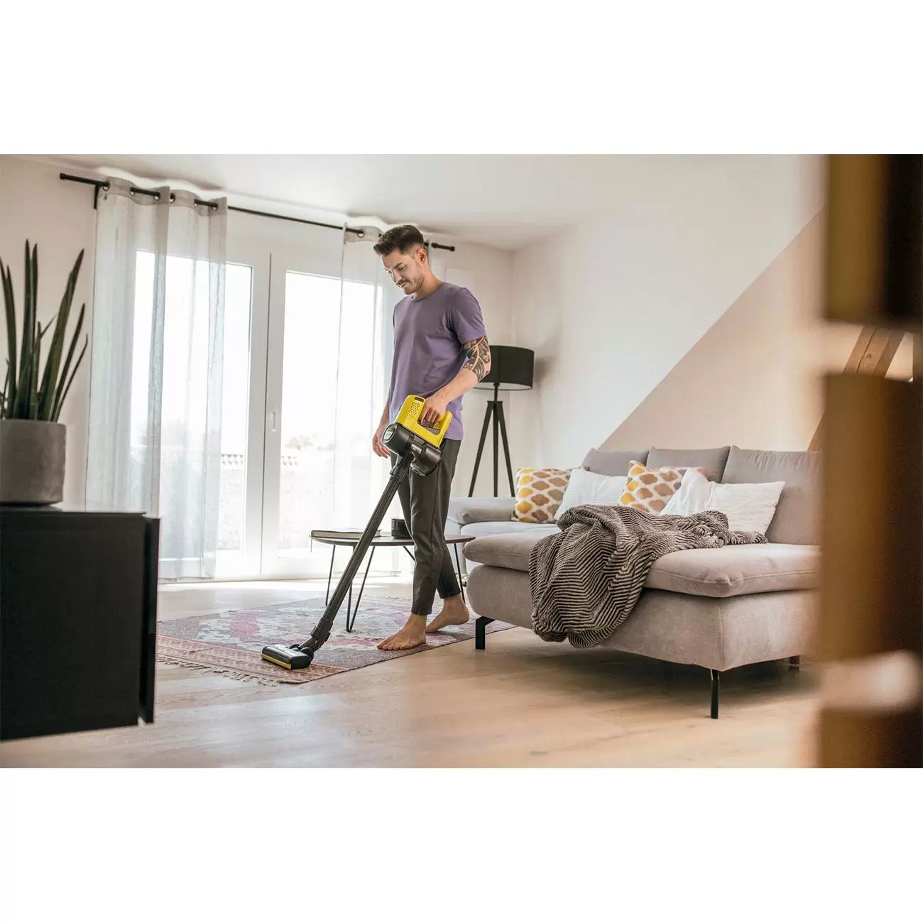 Пылесос Karcher VC 4 myHome желтый, черный - отзывы покупателей на  Мегамаркет