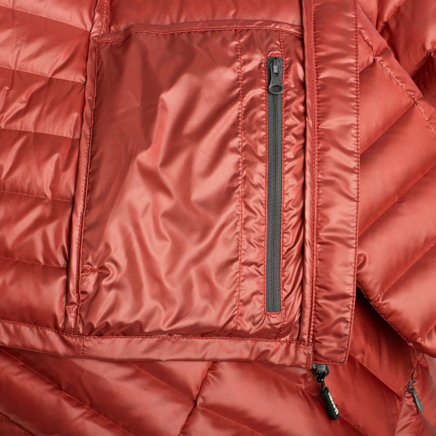 Спортивная куртка женская Bask Chamonix Light Lj красная 46 RU