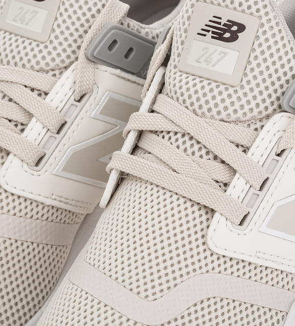 Кроссовки женские New Balance WS247TRE/B белые/серые 37 RU – купить в  Москве, цены в интернет-магазинах на Мегамаркет