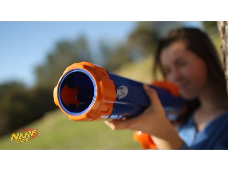 Запускатель мячей для собак NERF Tennis Ball Blaster, синий, длина 50 см