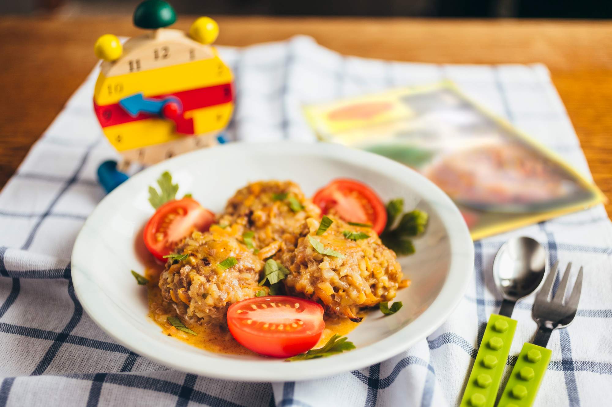 Смесь Maggi на второе сухая для мясных ежиков с рисом и морковью 37 г –  купить в Москве, цены в интернет-магазинах на Мегамаркет