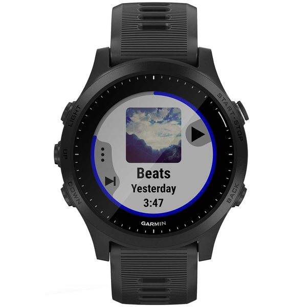 Спортивные наручные часы Garmin Forerunner 945 Black