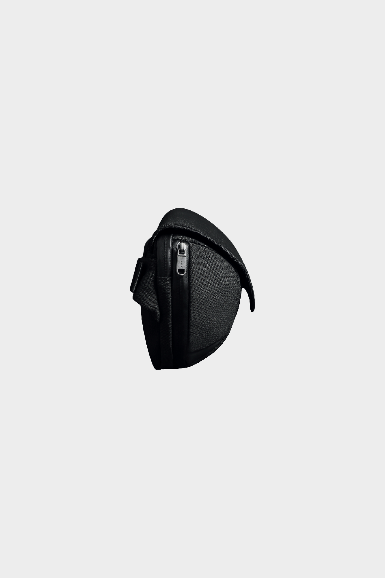 Поясная сумка унисекс Korin K6, черный